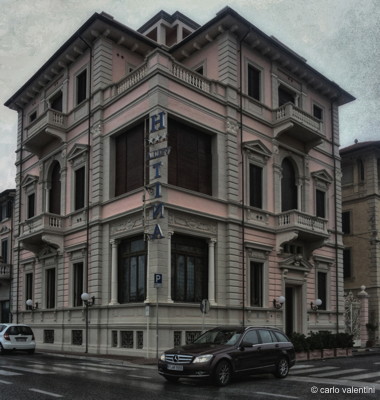 131005 viareggio hotel tina2declow